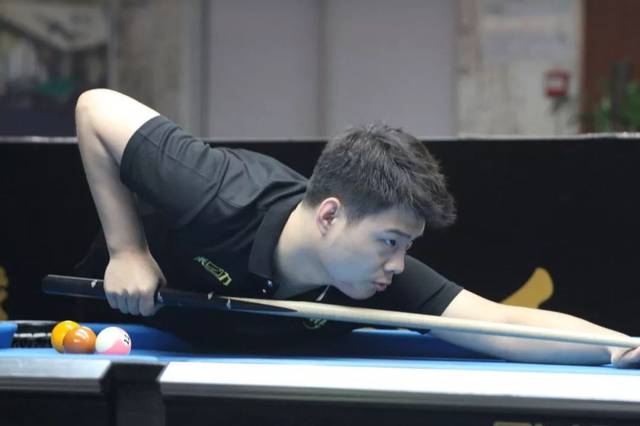 引人入胜的 引人入胜的